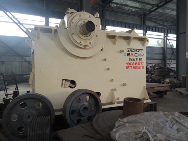 巖石破碎機(jī)